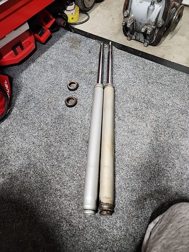 Kyb struts bmw - , 2002tii
